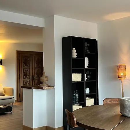 Paradiso Apartment *